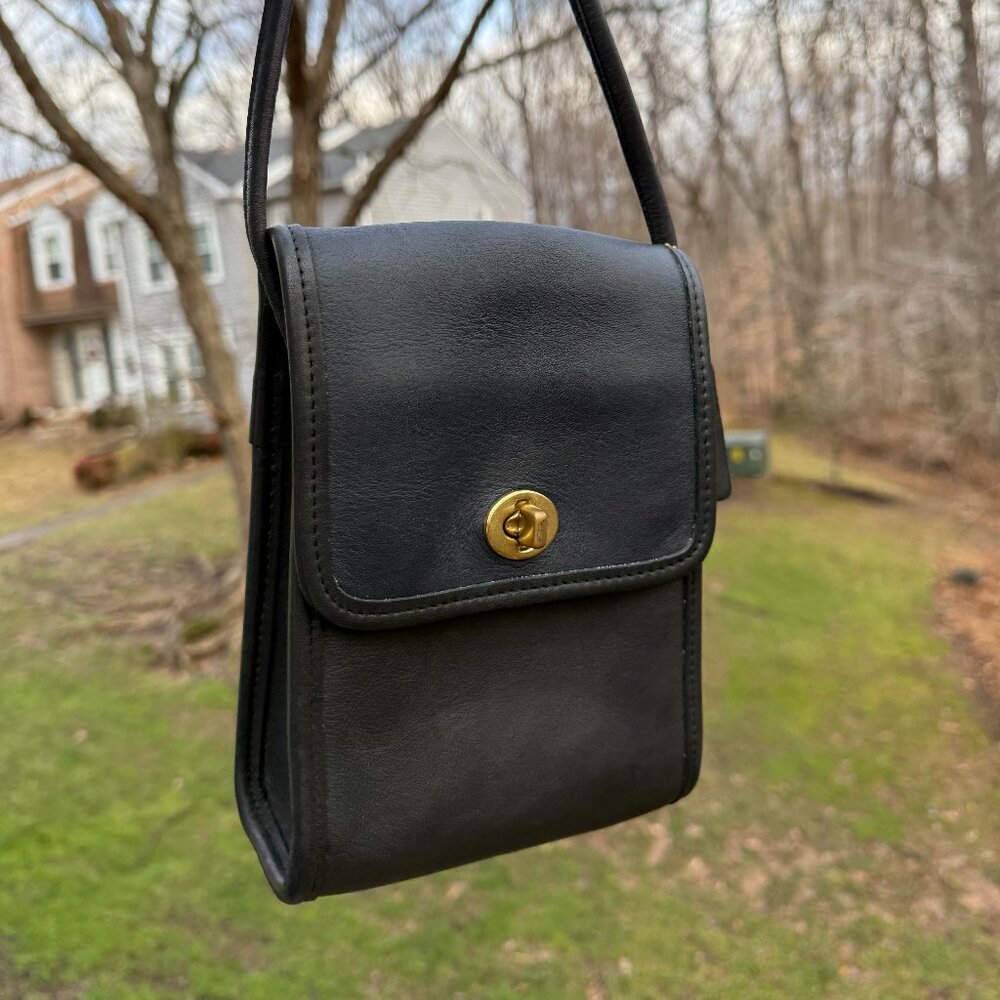 Vintage Coach Scooter in NAVY!